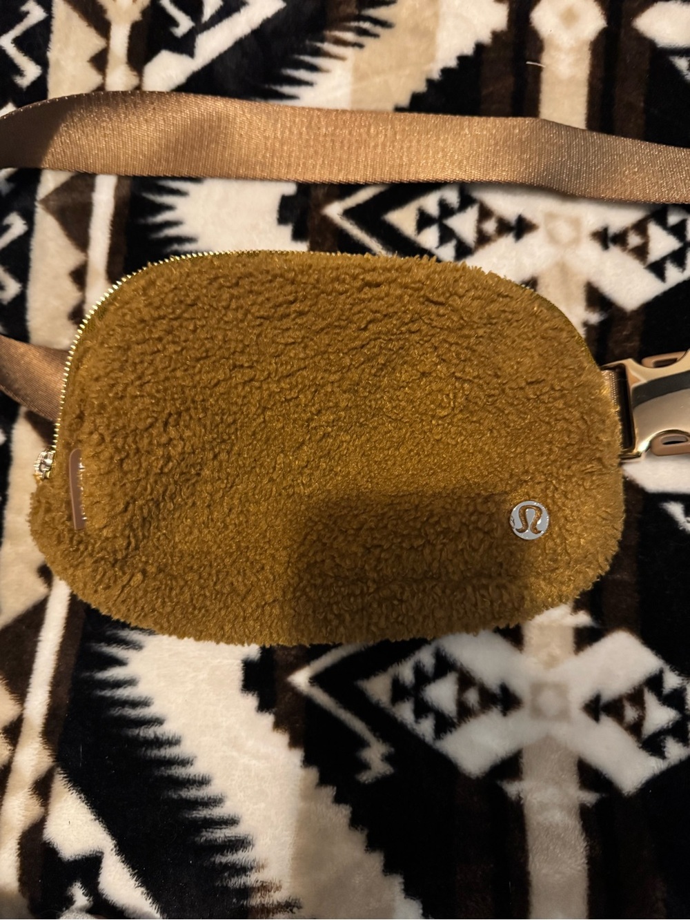 lululemon athletica Sherpa Crossbody Belt Bag in Mustard Yellow